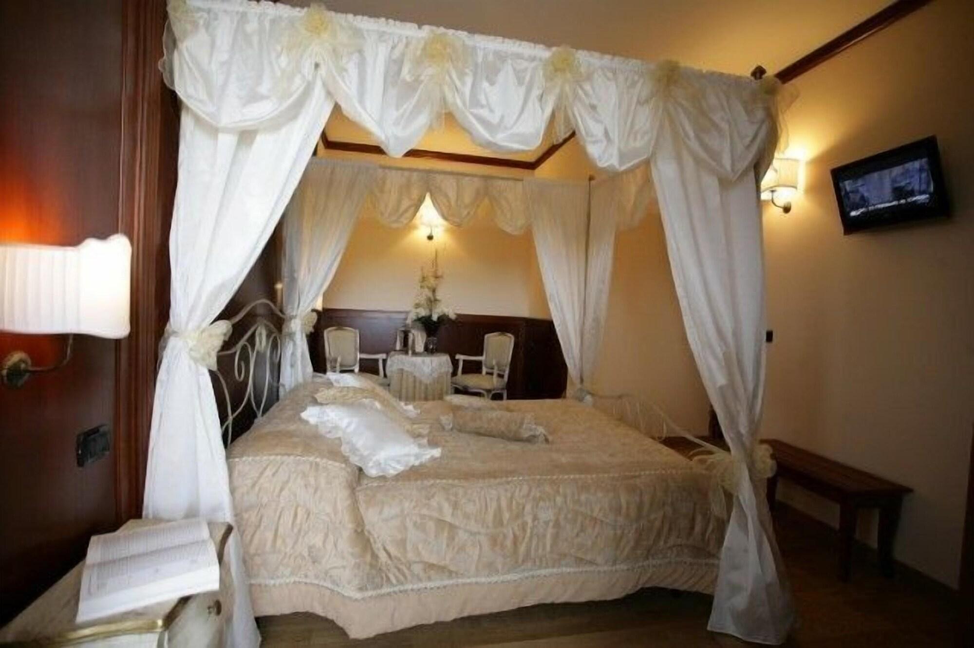 Tesoretto Hotel Poggiardo Exterior photo